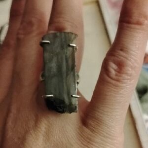 Labradorite Rough Cut Prong Setting Size 6.5. Beautiful!